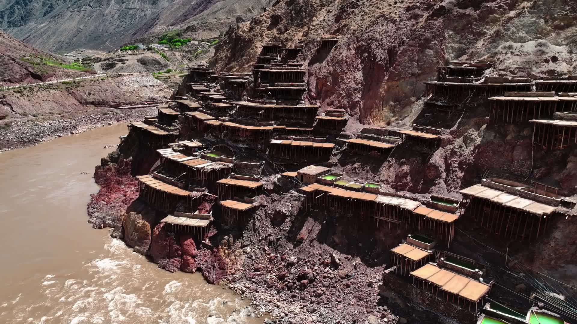 西藏盐井航拍视频的预览图
