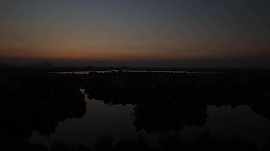 745合集下渚湖湿地日出日落游客延时美景视频的预览图