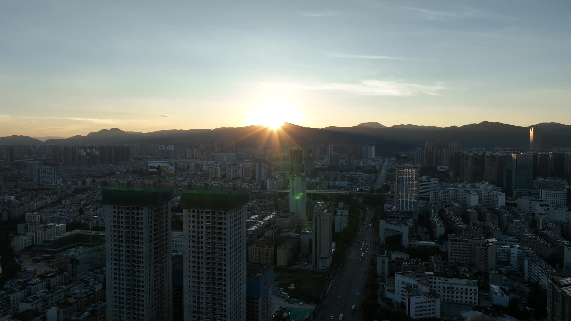 云南昆明城市航拍视频的预览图
