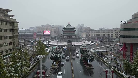 西安大雪钟楼永宁门城墙雪景航拍合集2视频的预览图