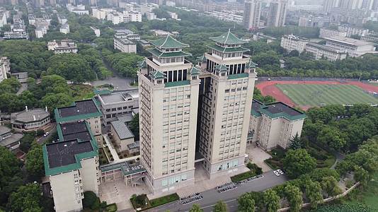 武汉中南民族大学航拍图书馆视频的预览图