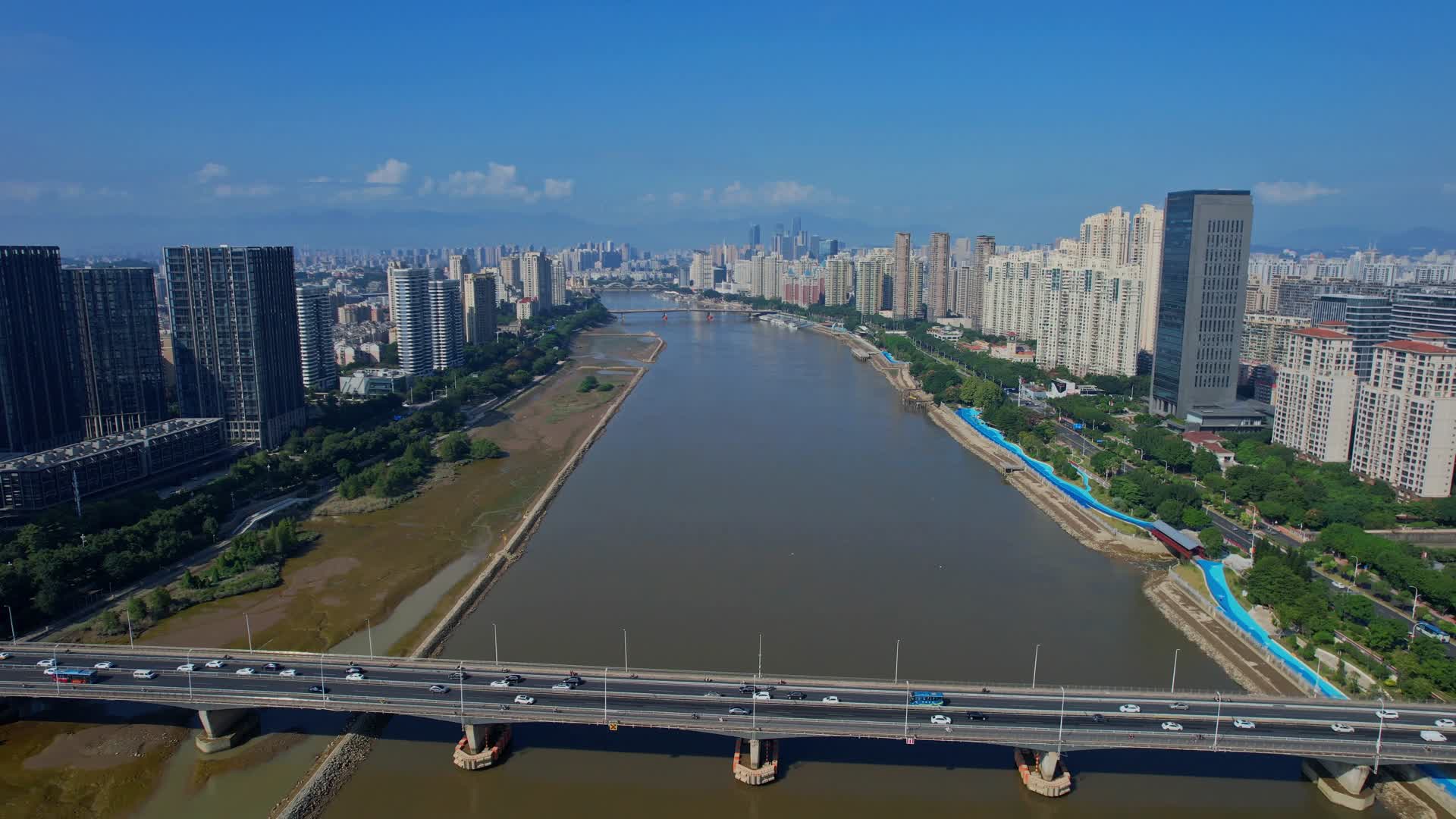 航拍福州鳌峰大桥视频的预览图