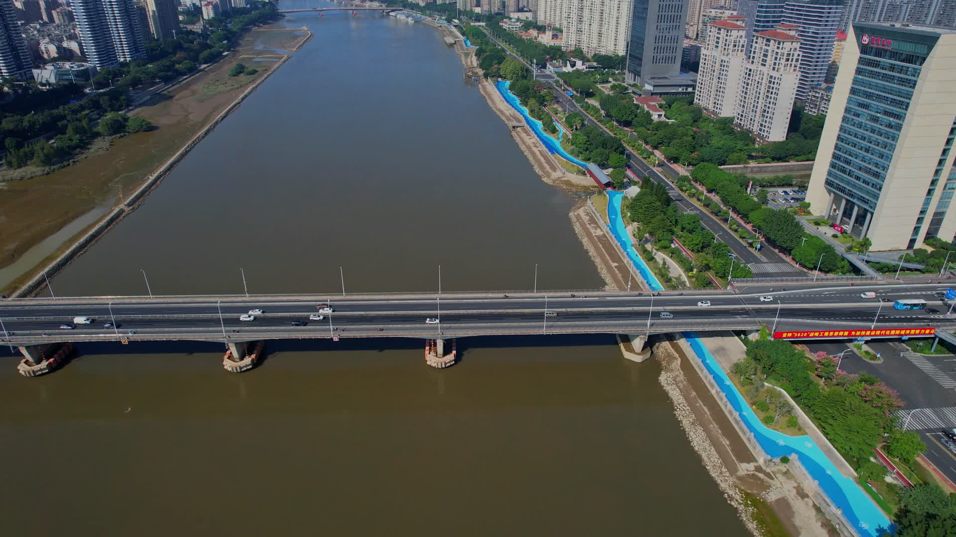 航拍福州鳌峰大桥视频的预览图