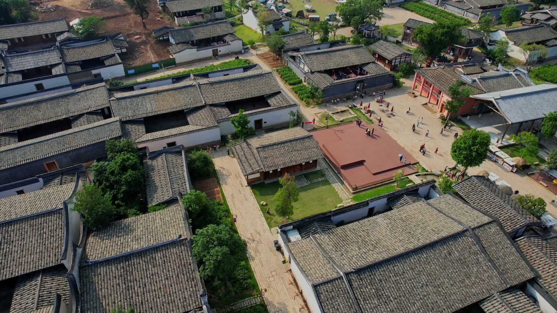 航拍福州梁厝历史文化街视频的预览图
