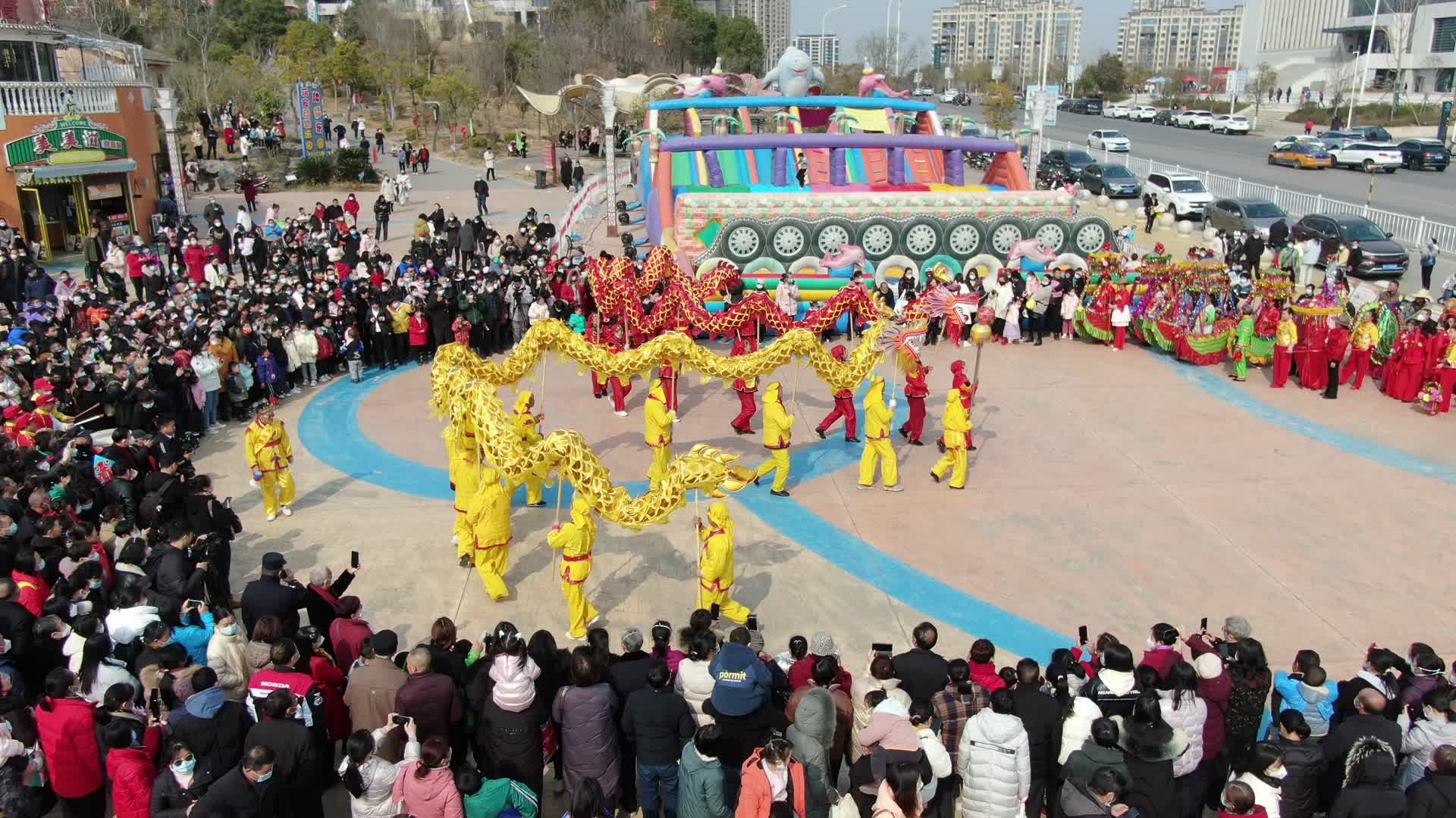 荆门欢乐世界民俗活动表演视频的预览图