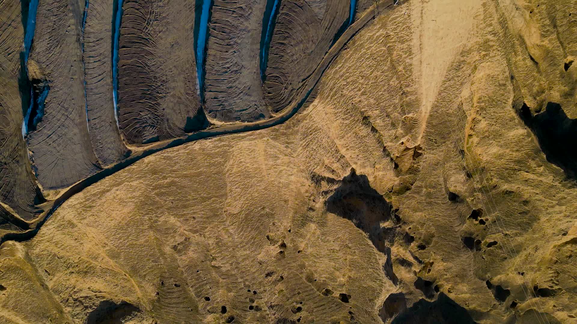 黄土高原的风貌视频的预览图