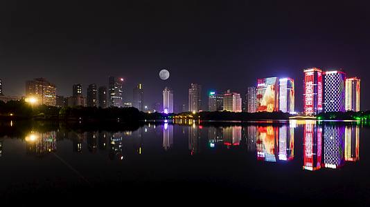 淮安金融中心CBD大月亮延时视频的预览图