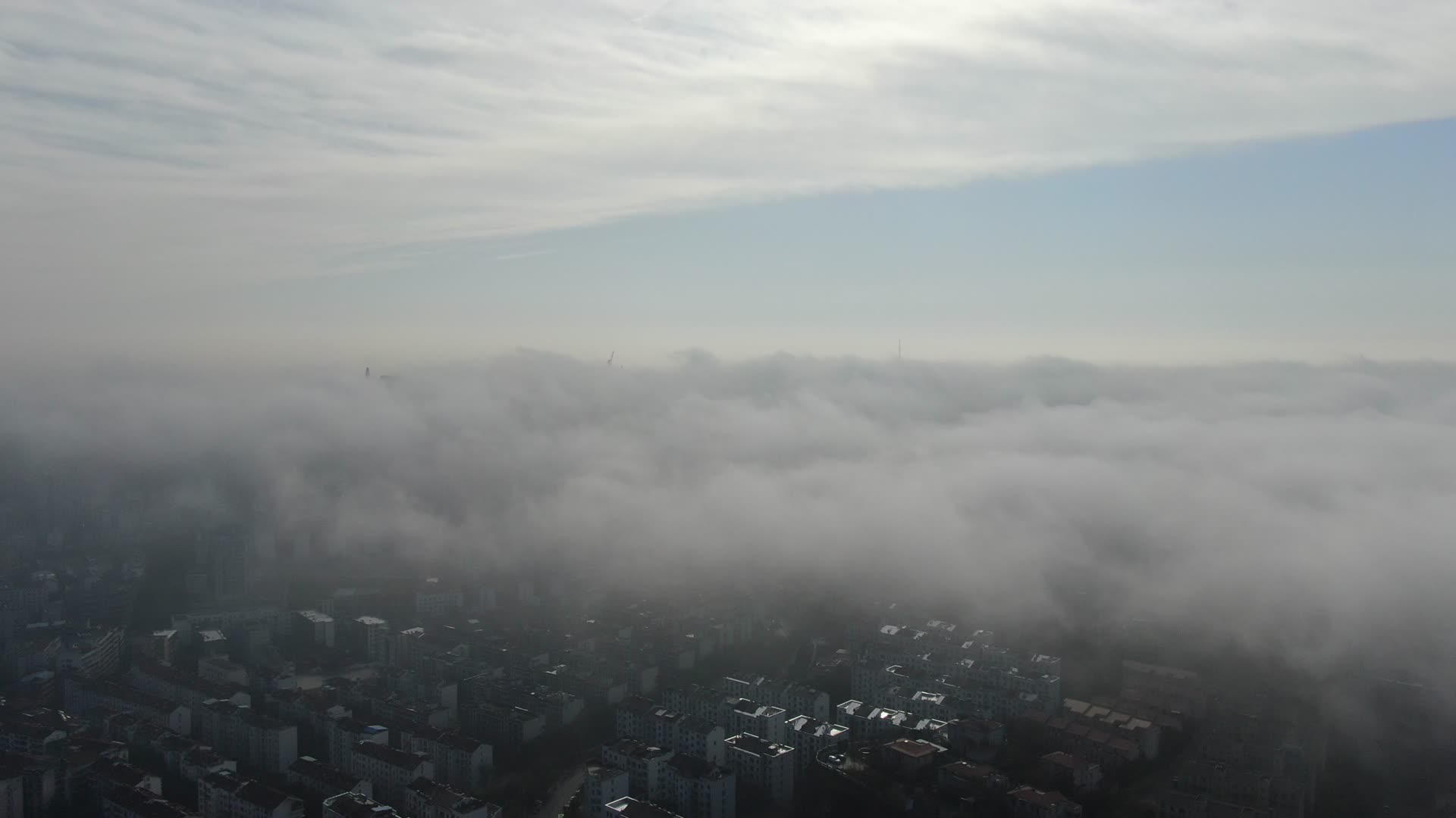 荆门城市云雾视频的预览图