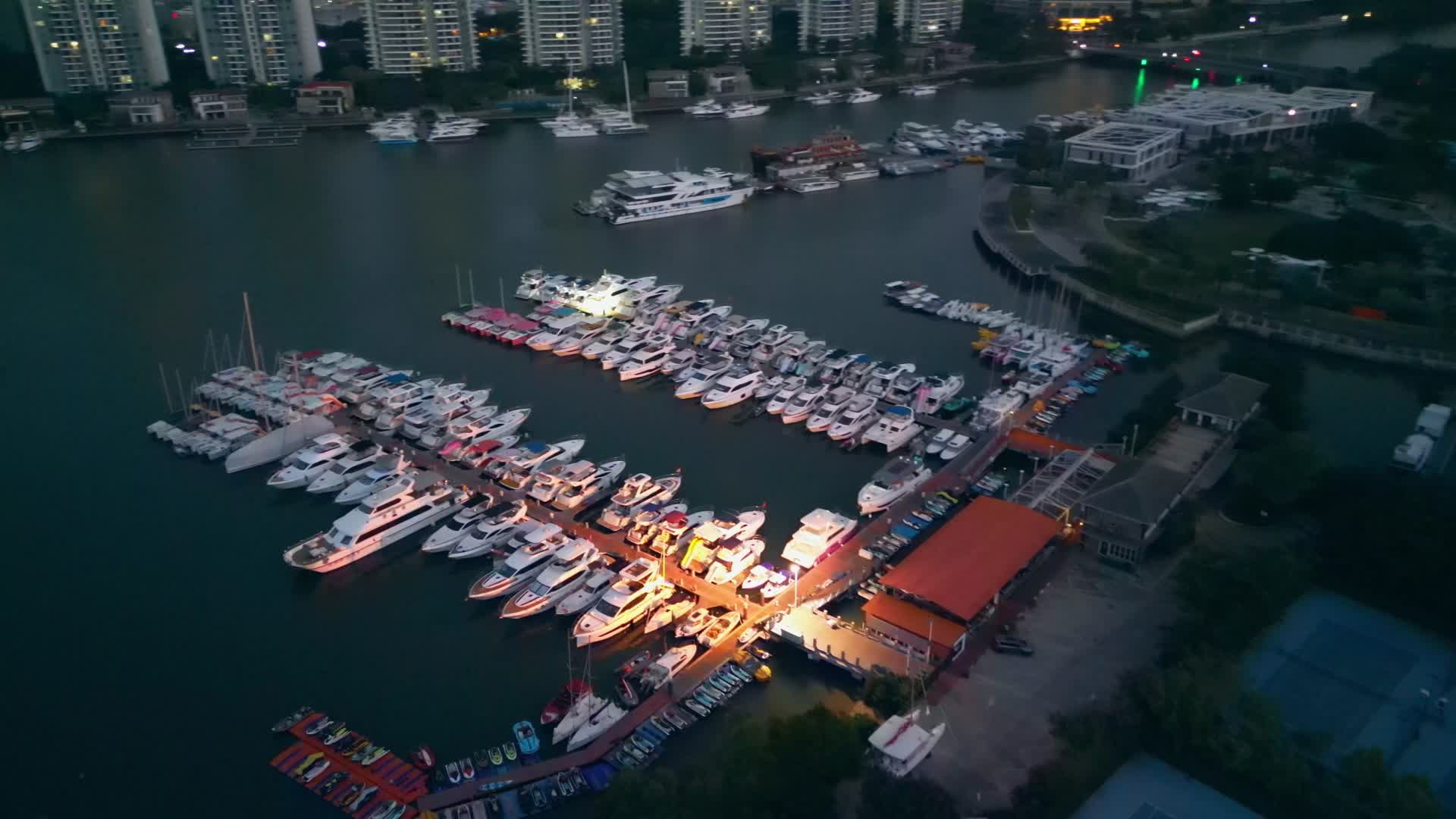 4K三亚日出夜景繁华的海南三亚夜景视频的预览图
