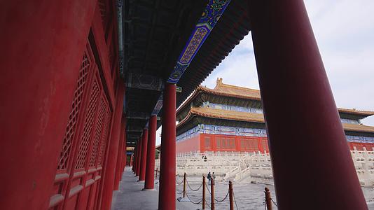红墙黄瓦故宫紫禁城视频的预览图