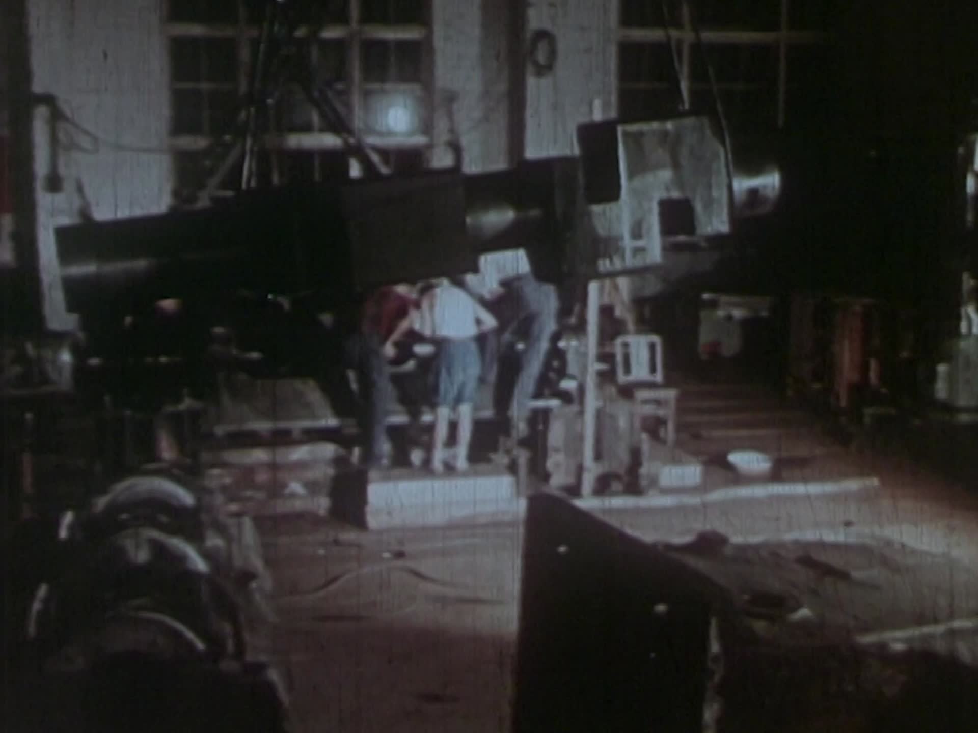 八九十年代的工厂改革开放工厂生产历史资料社会大发展工人车间视频的预览图