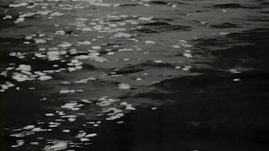 丹江口水电站水利历史影像资料丹江口运输船搬运水利大坝水电站运转视频的预览图