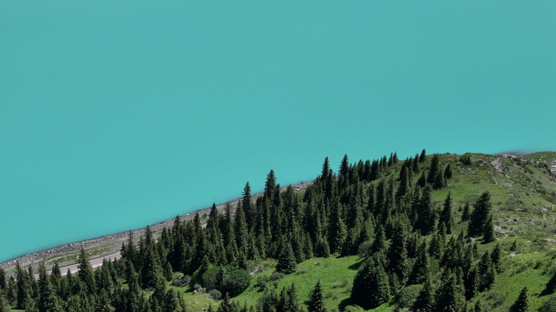 森林雪山河流航拍风景视频的预览图