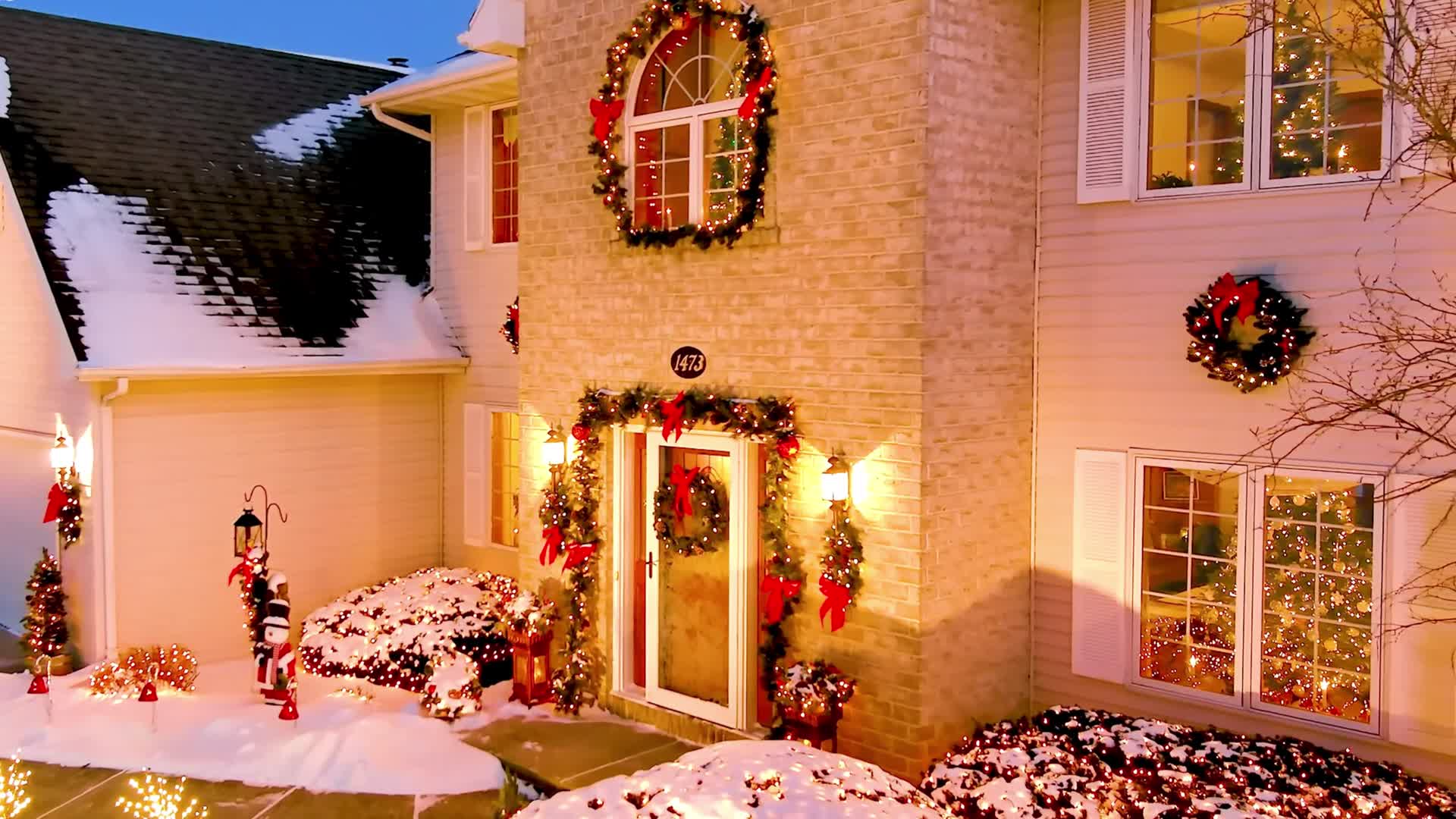 房屋圣诞氛围视频的预览图