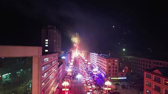 无人机城市新年航拍夜景视频的预览图