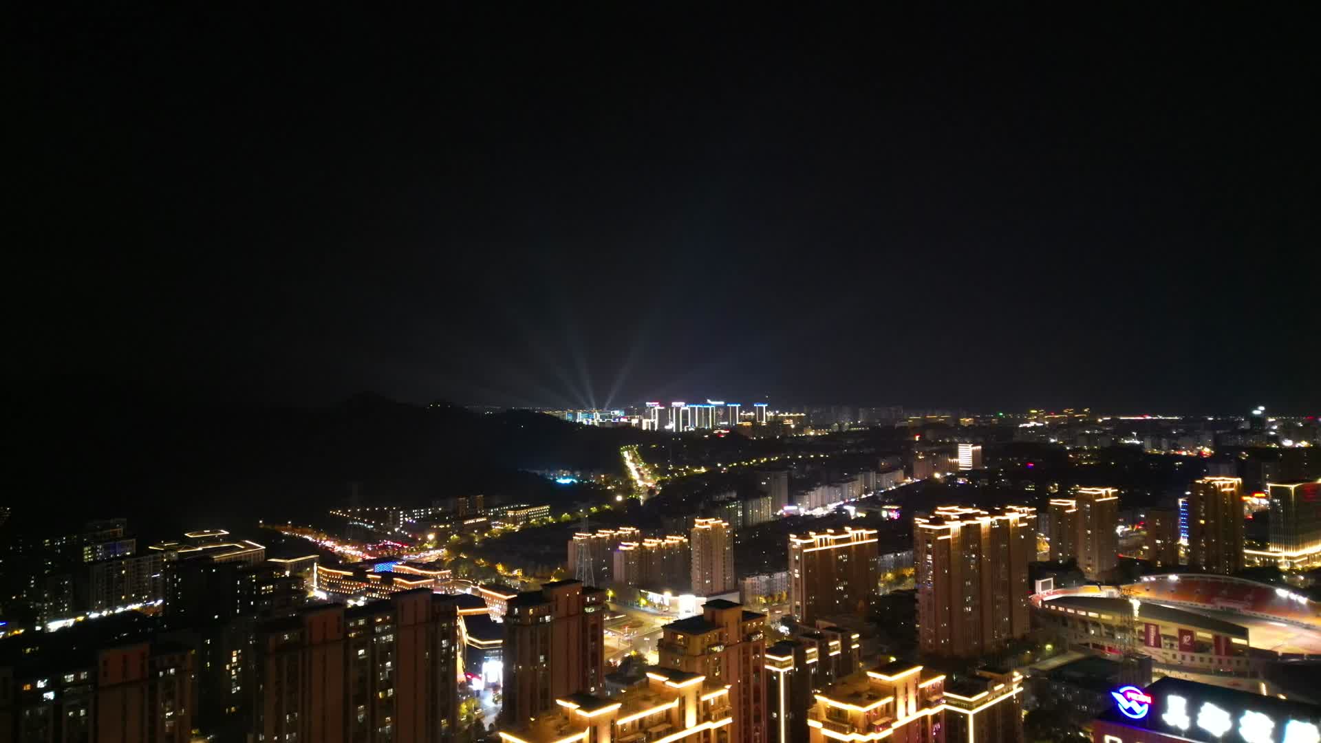 1017德清武康城市夜景灯火通明视频的预览图