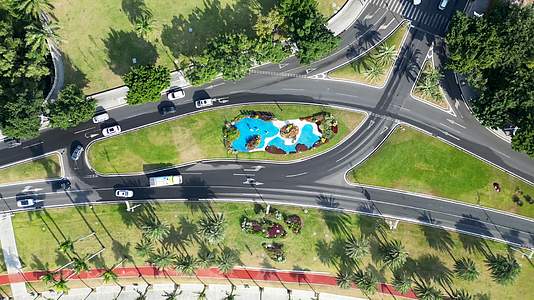 广东珠海城市道路交通航拍4K60视频的预览图