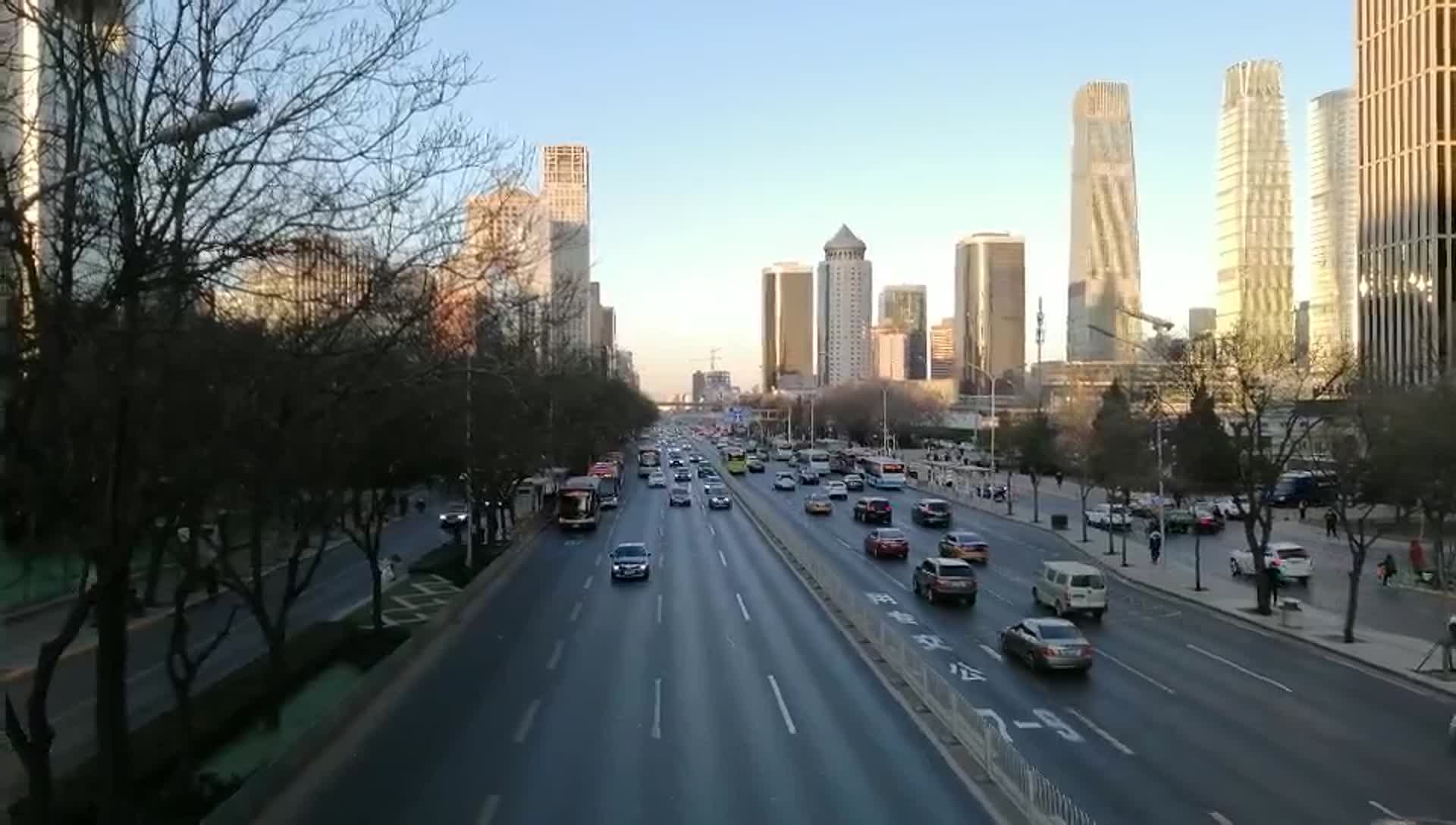 北京冬季早晨街景视频的预览图