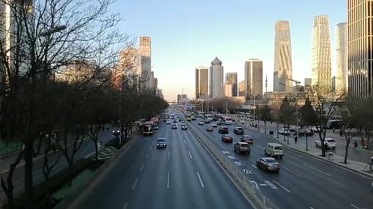 北京冬季早晨街景视频的预览图