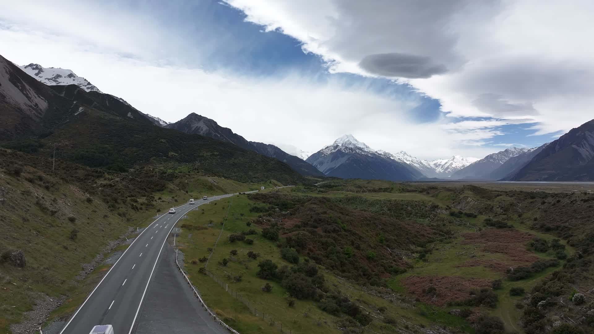 航拍新西兰库克山国家公园4K视频的预览图