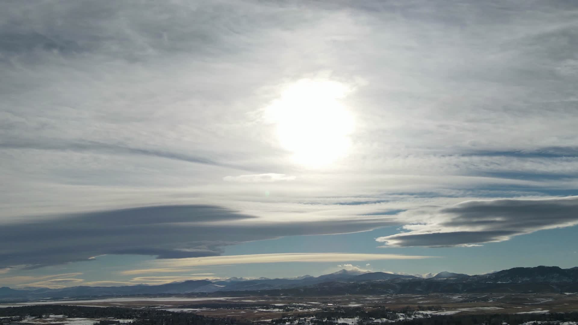 天空太阳自然景观无人机拍摄视频的预览图