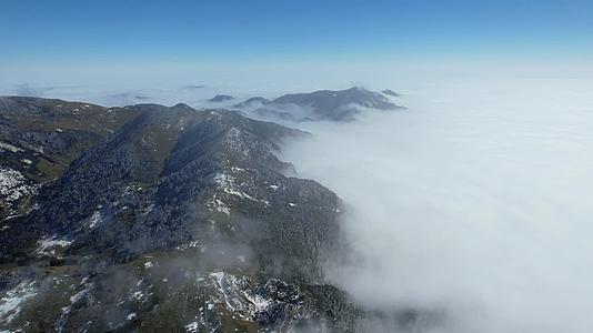 4K自然风光山峰云海延时视频的预览图