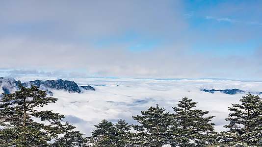 8K冬季山峰云海壮丽河山祖国风光延时视频的预览图