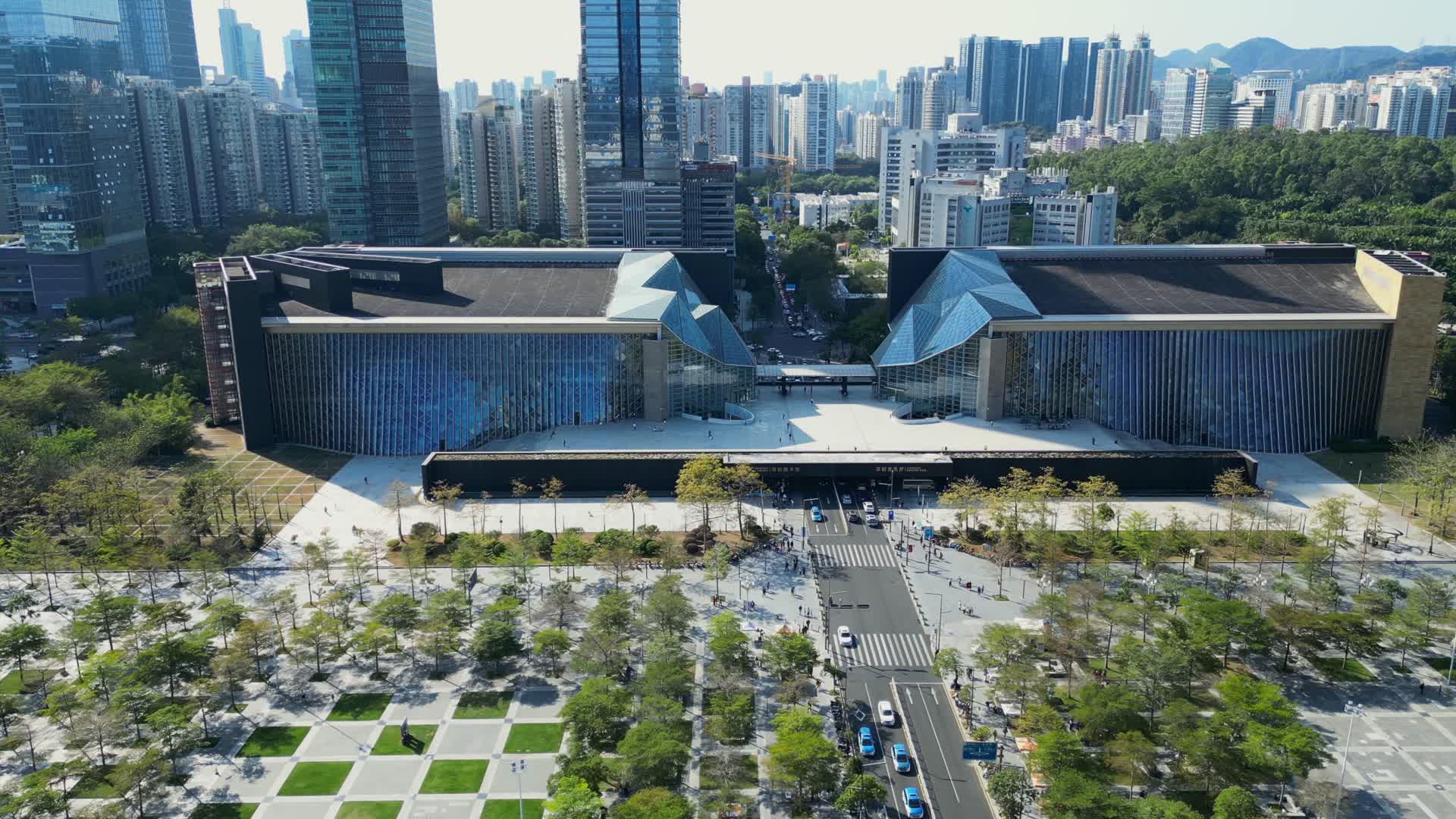 深圳图书馆和深圳音乐厅航拍4K60视频的预览图