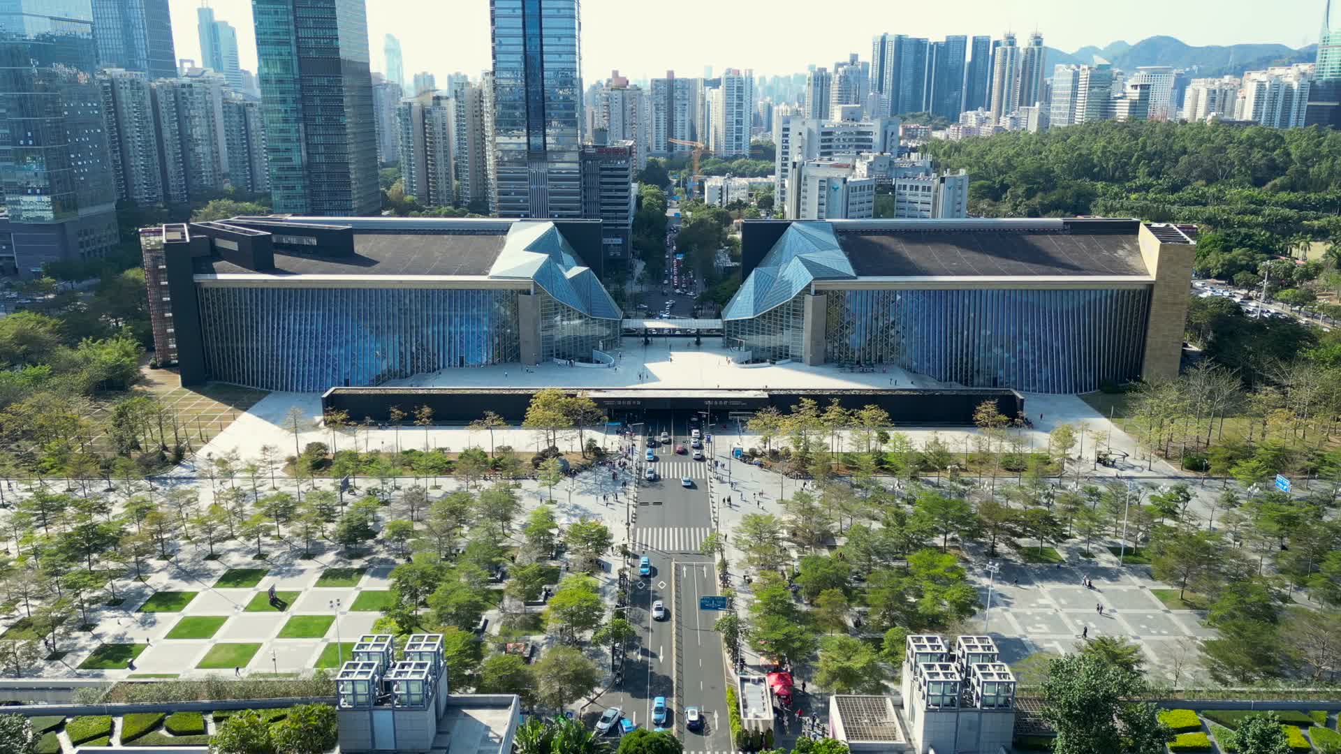 深圳图书馆和深圳音乐厅航拍4K60视频的预览图