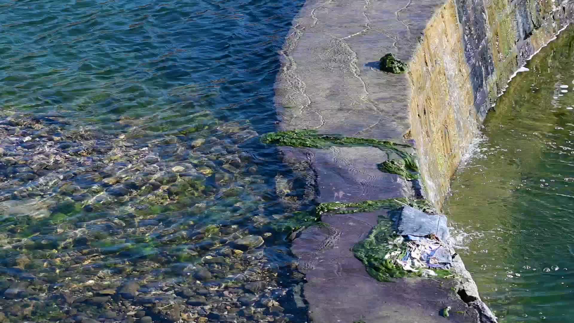 流水潺潺2视频的预览图