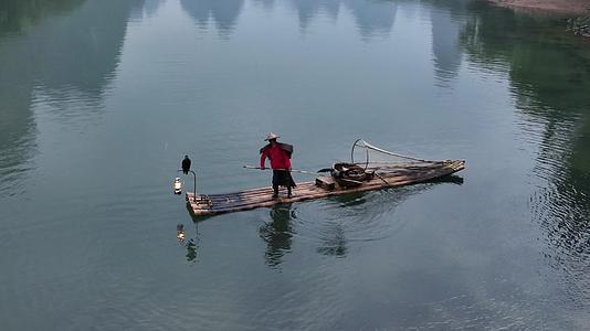 桂林丽江渔翁竹筏中国旅游宣传片视频的预览图