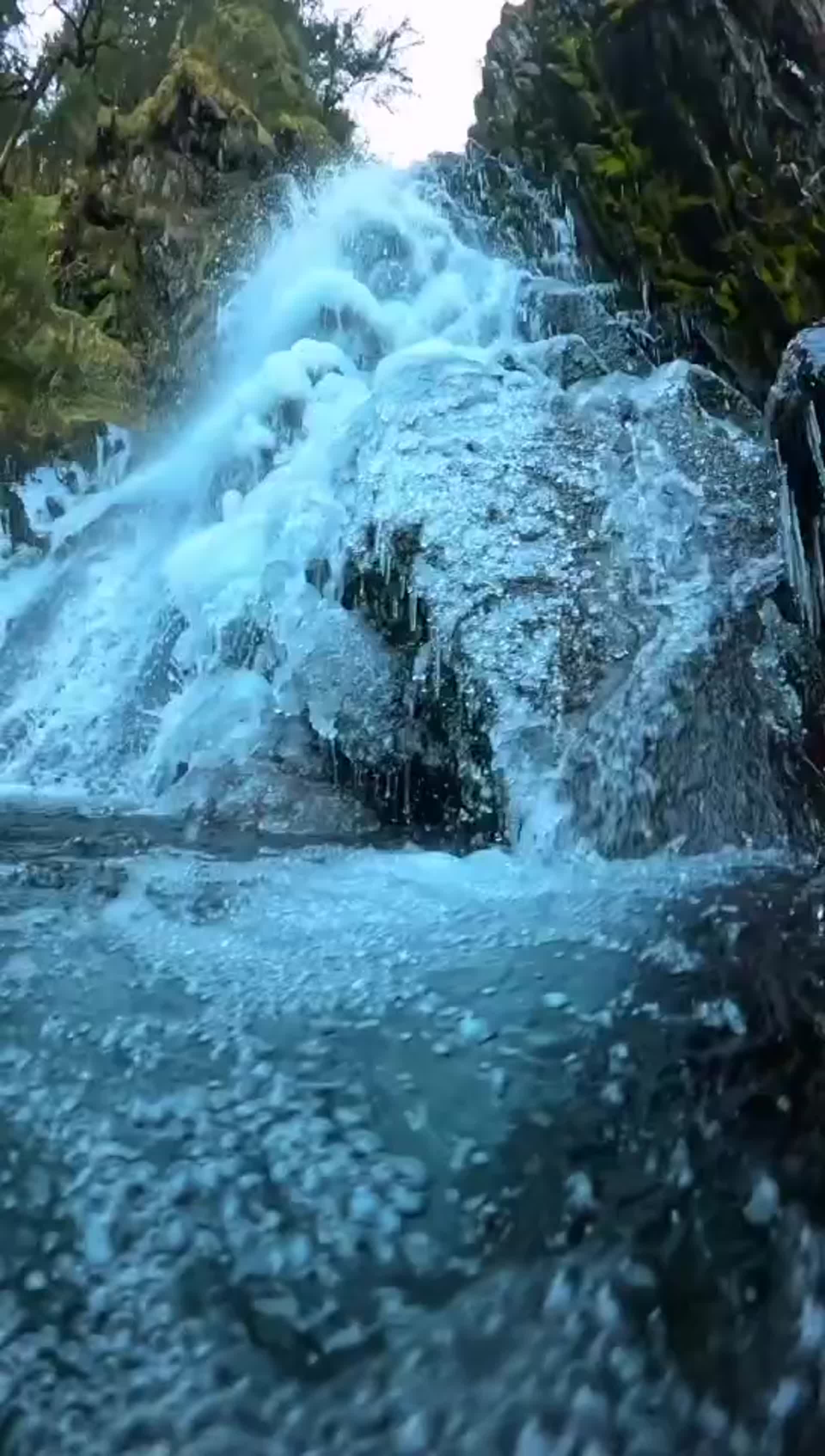 冰水交融的美感视频的预览图