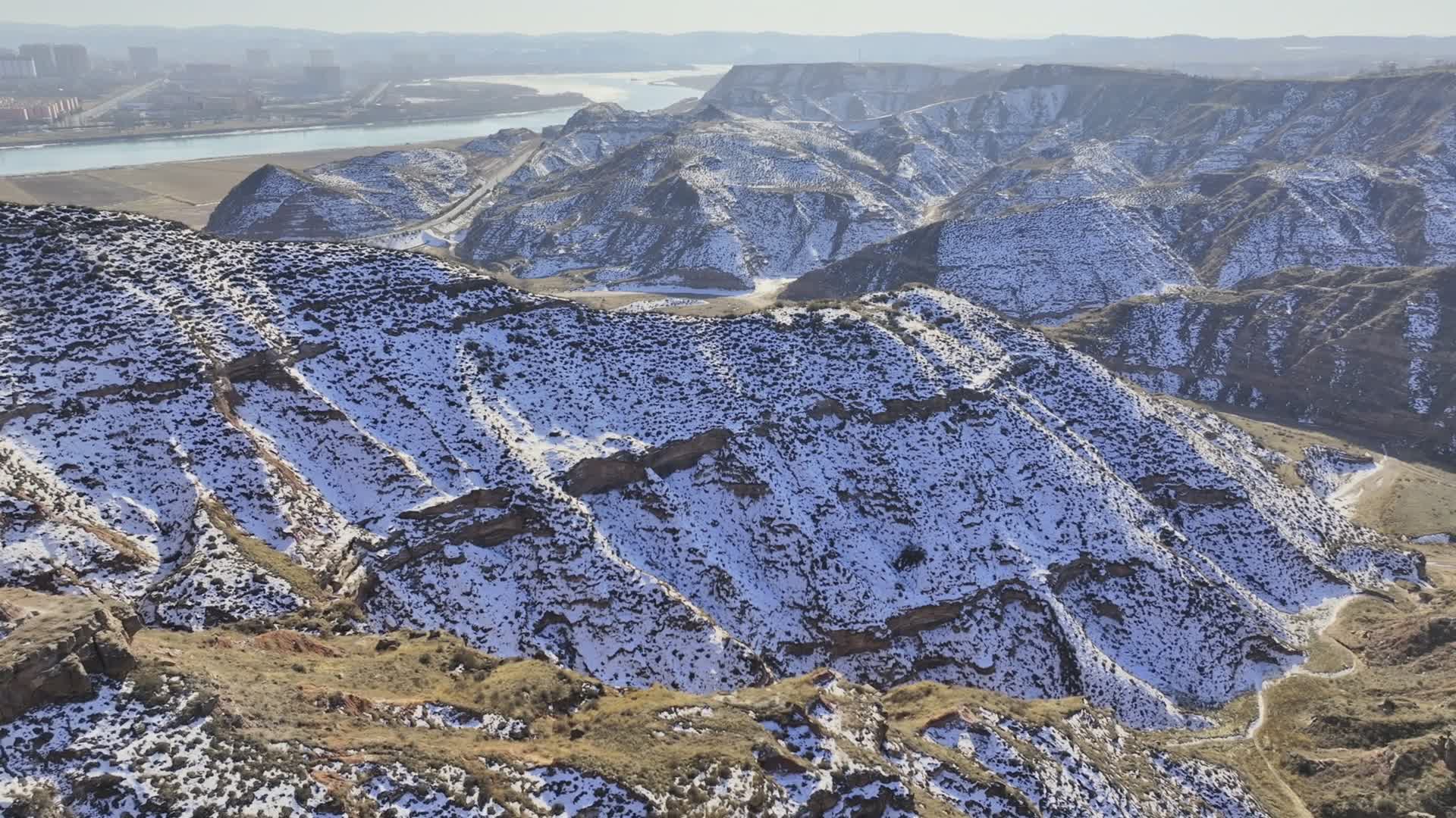 黄土高原山峦视频的预览图