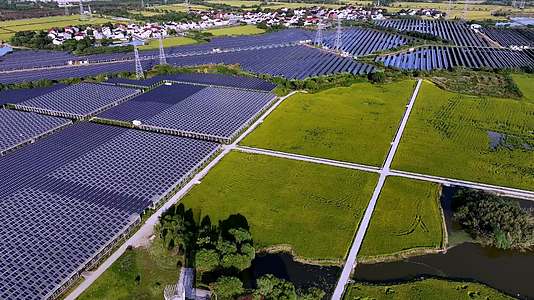 太阳能发电站新能源光伏发电视频的预览图