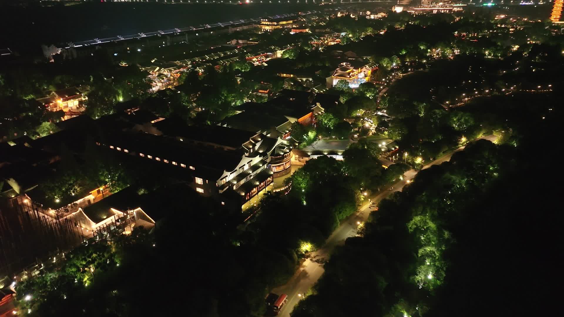 乌镇古镇美丽的夜景风光视频的预览图