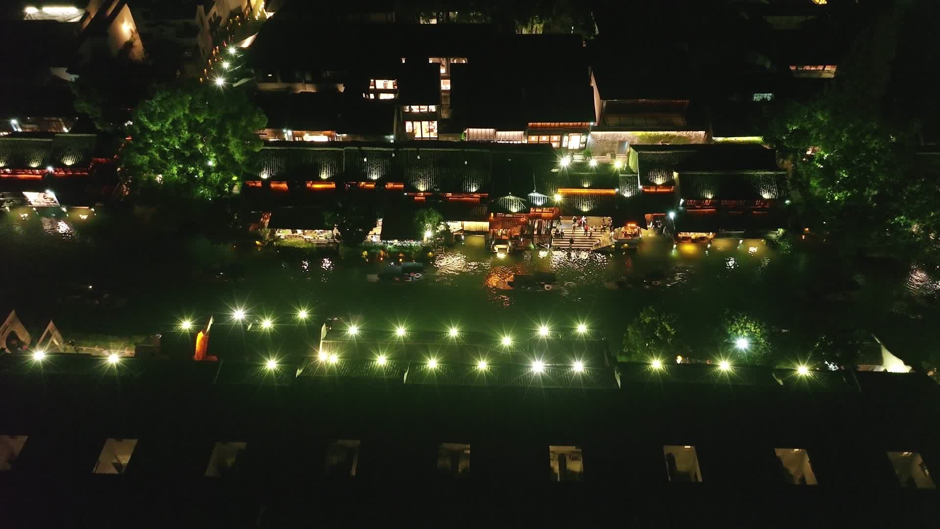 乌镇古镇美丽的夜景风光视频的预览图