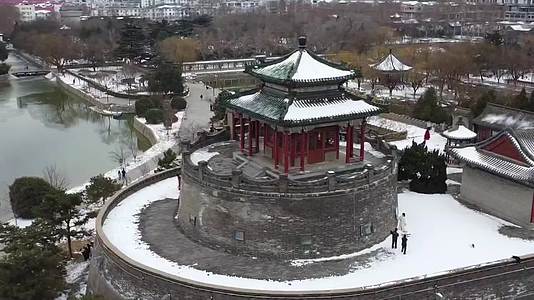 邯郸市丛台雪景航拍视频的预览图
