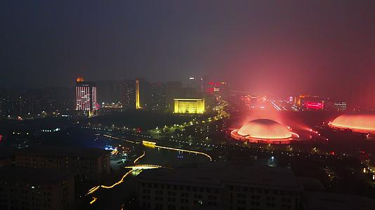 航拍淄博城市夜景视频的预览图
