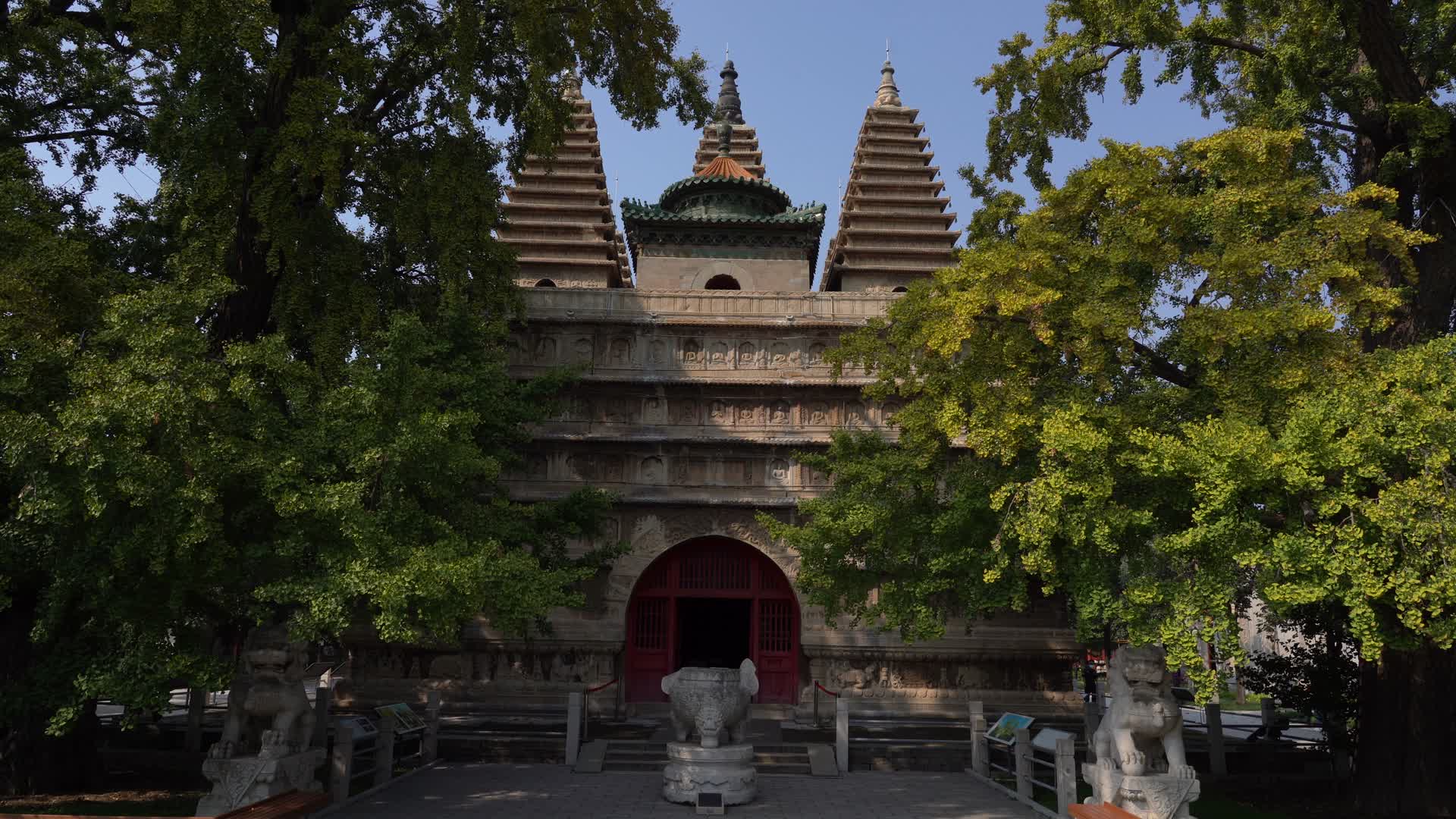 夏季北京石刻博物馆五塔寺真觉寺实时视频的预览图