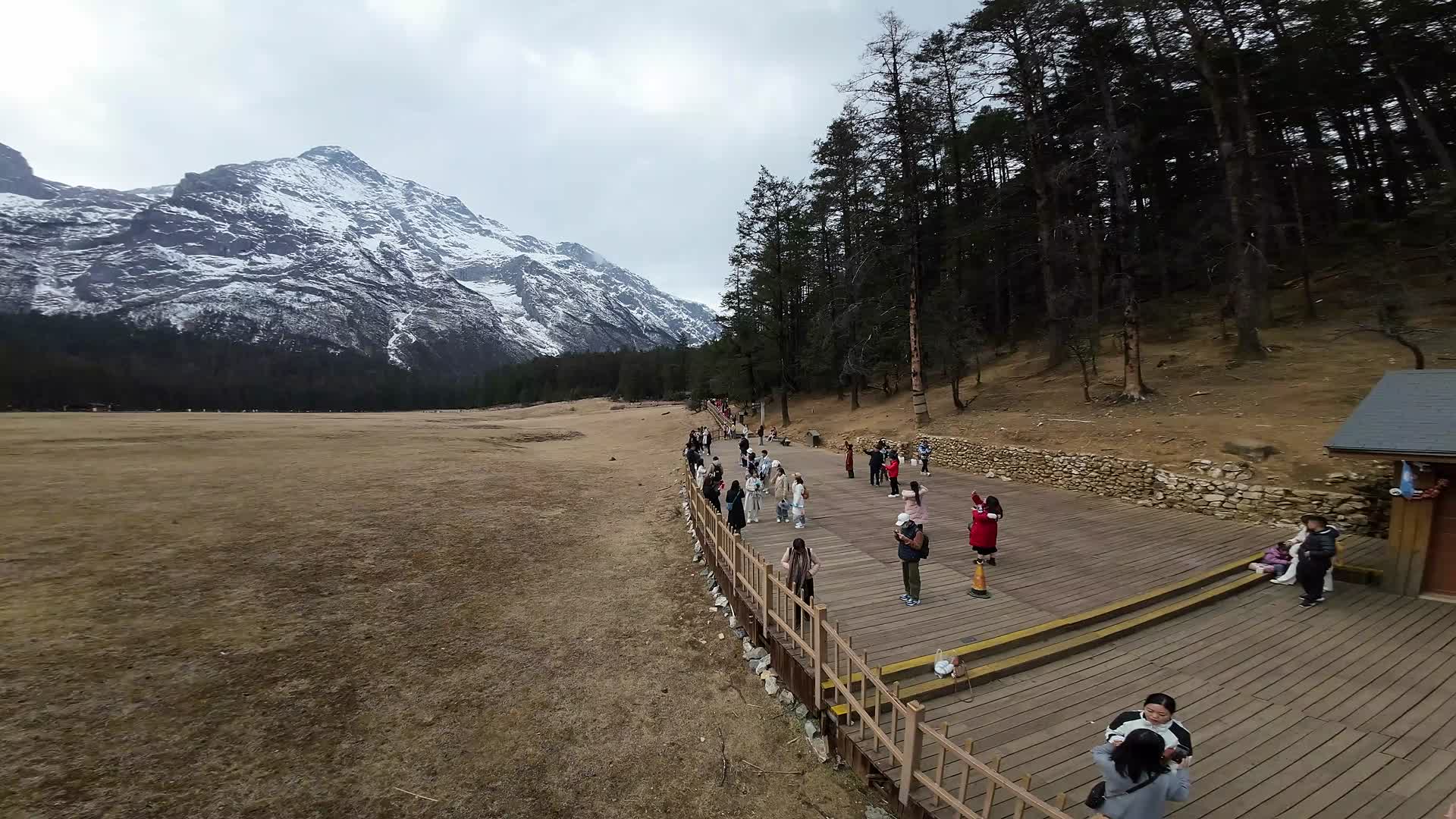 二月份的玉龙雪山视频的预览图