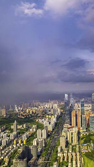 高清竖屏延时航拍南宁东盟自贸区雨后彩虹视频的预览图