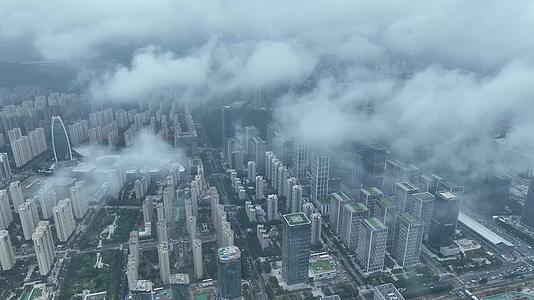 济南汉峪金谷CBD金融办公楼航拍穿云视频的预览图