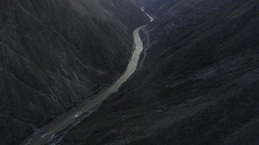 航拍大江大河视频的预览图