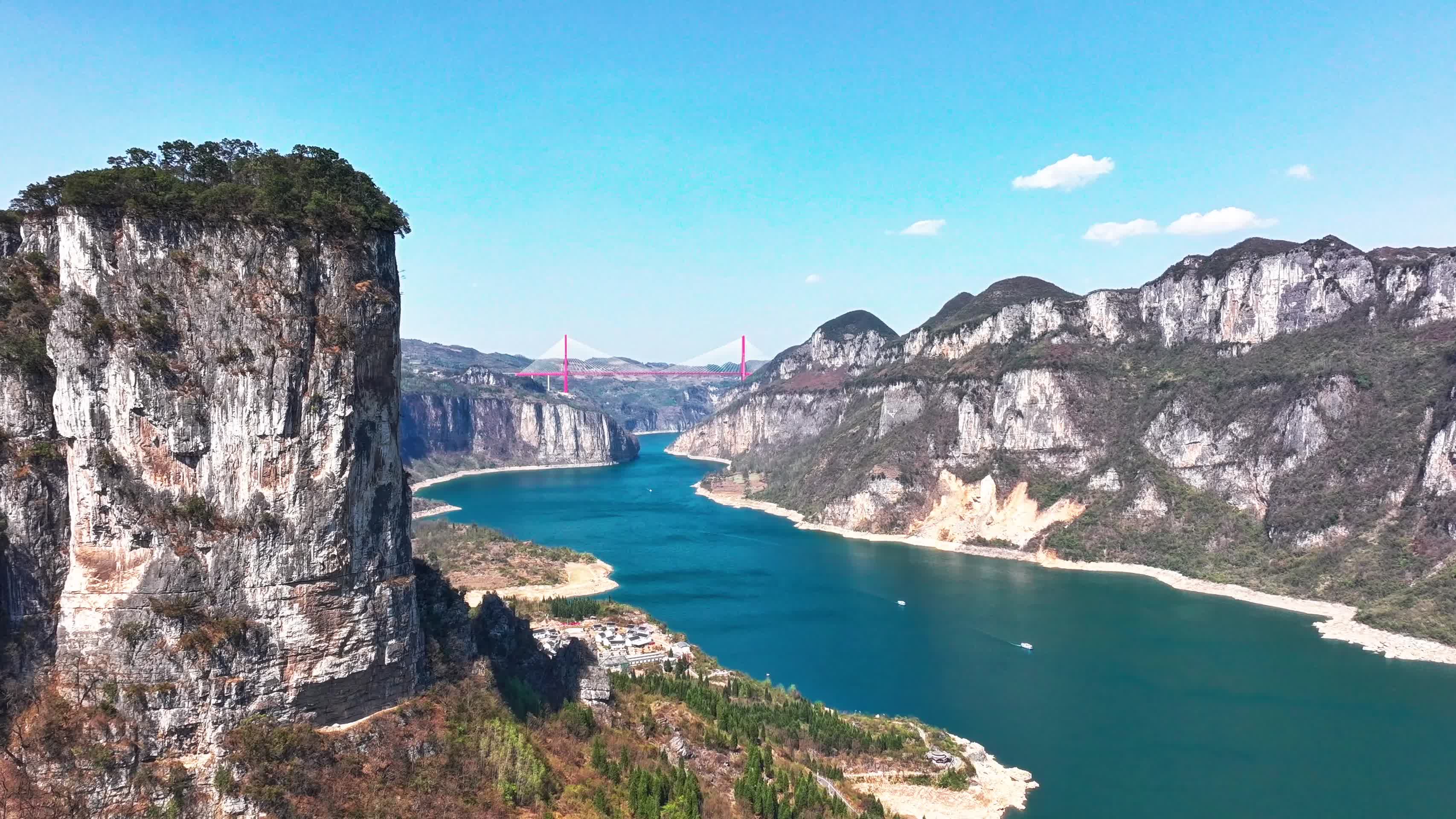 4K航拍贵州ijie乌江源百里画廊自然风景视频的预览图
