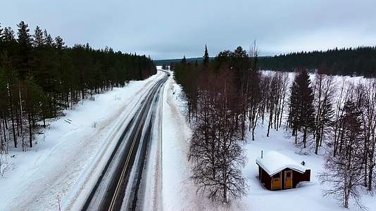 4K航拍北欧芬兰雪景自然风光视频的预览图
