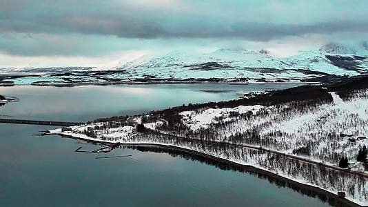 4K航拍挪威特罗姆瑟无限风光美景视频的预览图