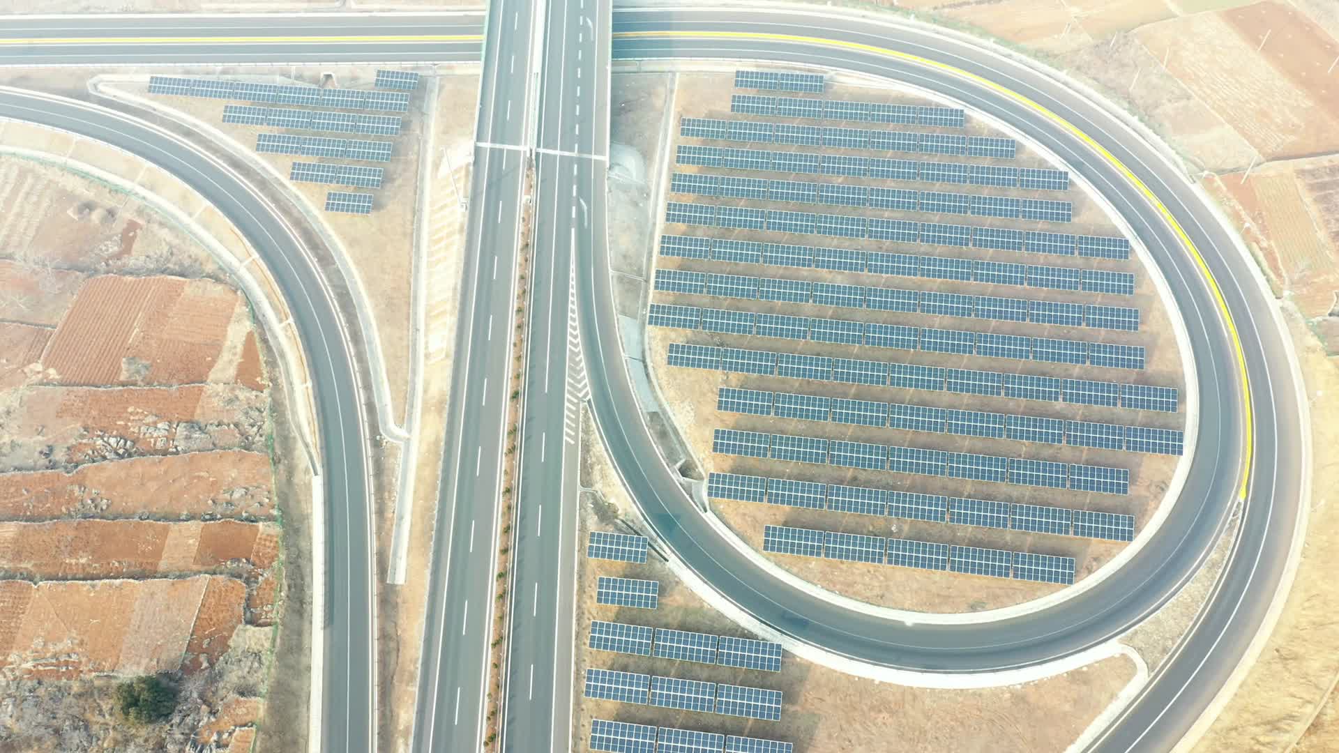 高速路光伏新能源视频的预览图