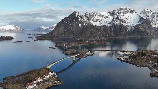 航拍挪威享宁斯维尔4K视频的预览图