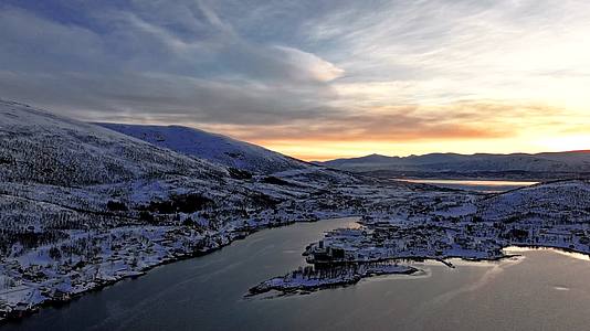 4K延时航拍挪威特罗姆瑟无限风光景色视频的预览图