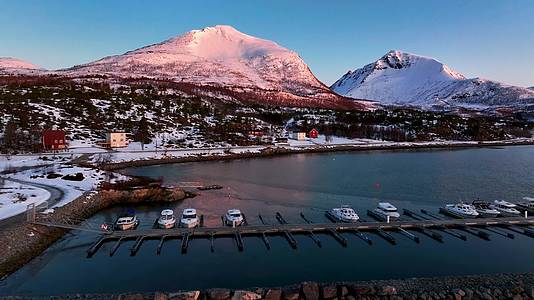 4K航拍挪威塞尼亚岛雪景之美视频的预览图